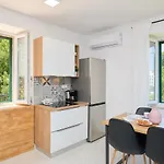 Fragola Apartment