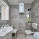 Fragola Apartment
